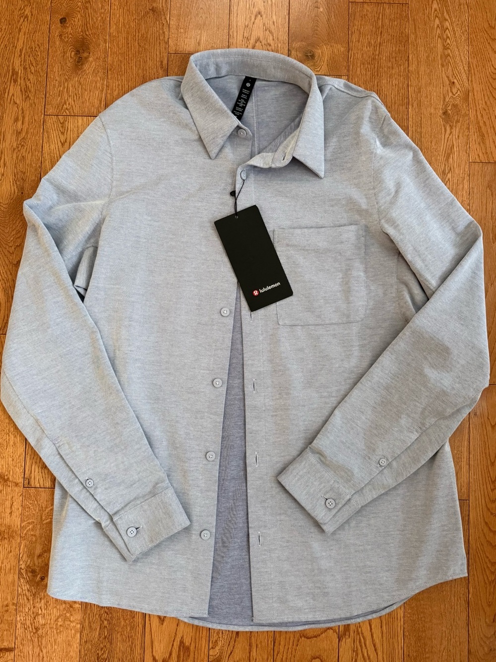 Lululemon NWT Commission long sleeve button down shirt men’s size small